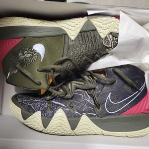 Nike Kyrie "Kybrid S2" sz 11.5
